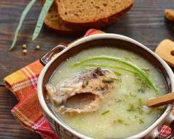 Суп из рыбных консервов: три оригинальных рецепта Видео от шеф-повара: принципы приготовления рыбного супа из консервов