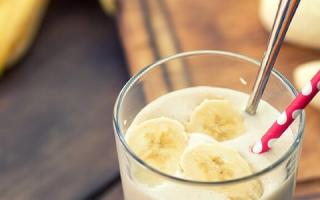 Молочный коктейль без мороженого в домашних условиях: рецепты и варианты приготовления Как приготовить коктейль из бананов и молока